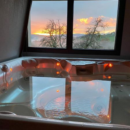 Gite De Charme Avec Jacuzzi #Calme #Cosy Viuz-en-Sallaz المظهر الخارجي الصورة